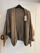 Cardigan with frill sleeve and tie
